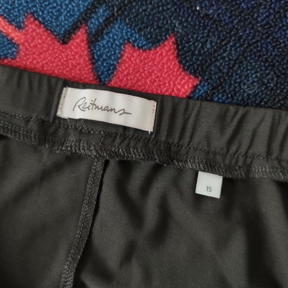 Reitmans Black Pull On Skirt - Picture 5 of 5